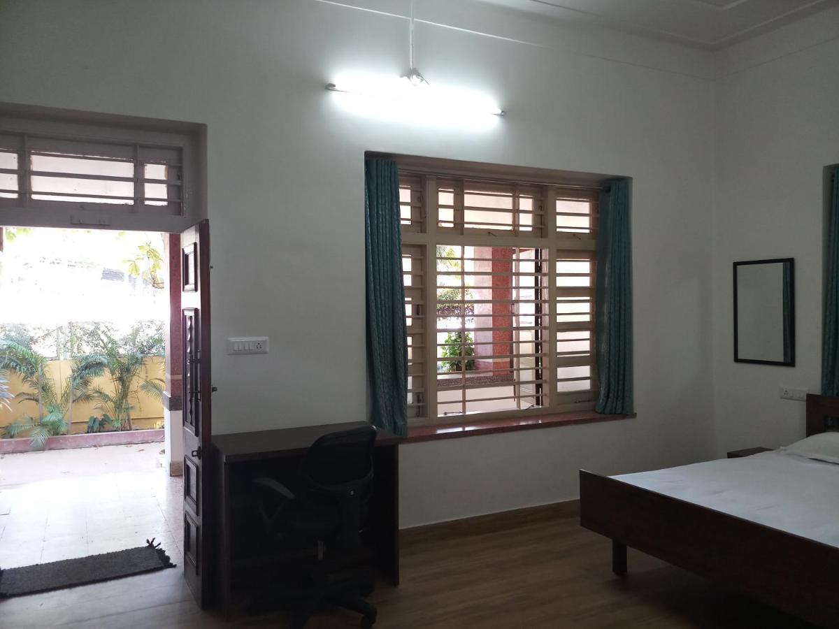 Srinekatan Heritage Villa Homestay Ahmedabad Exterior photo